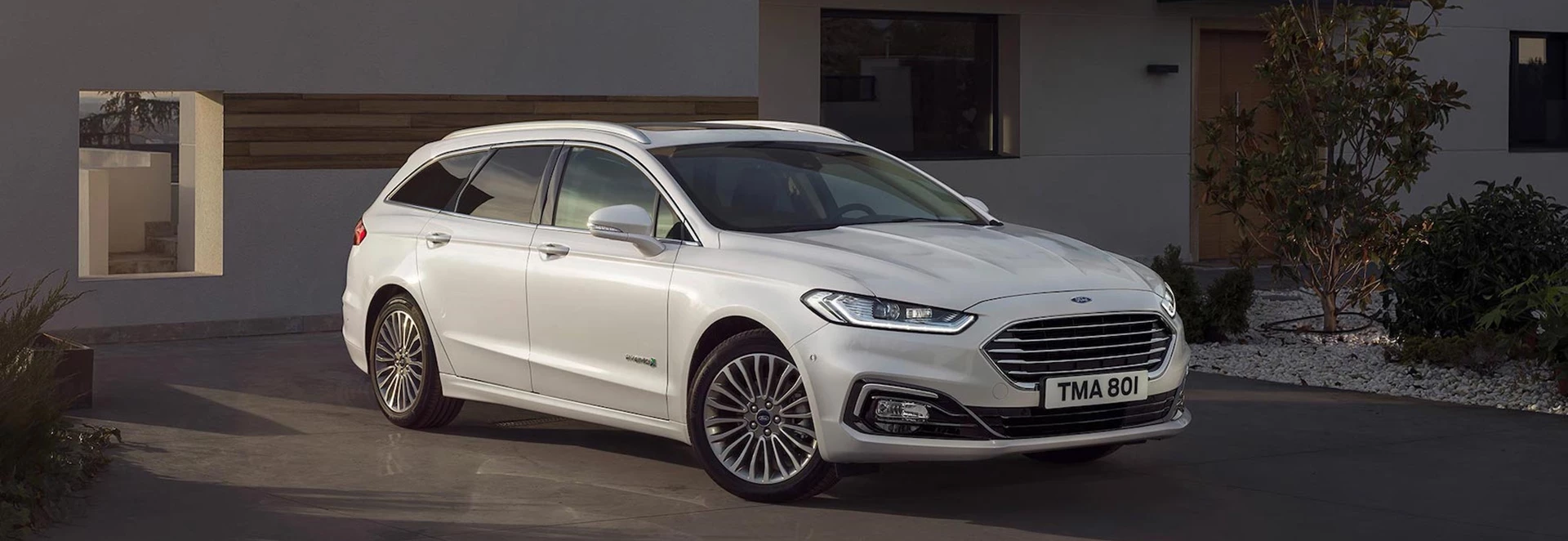 Ford Mondeo Hybrid 2020 review